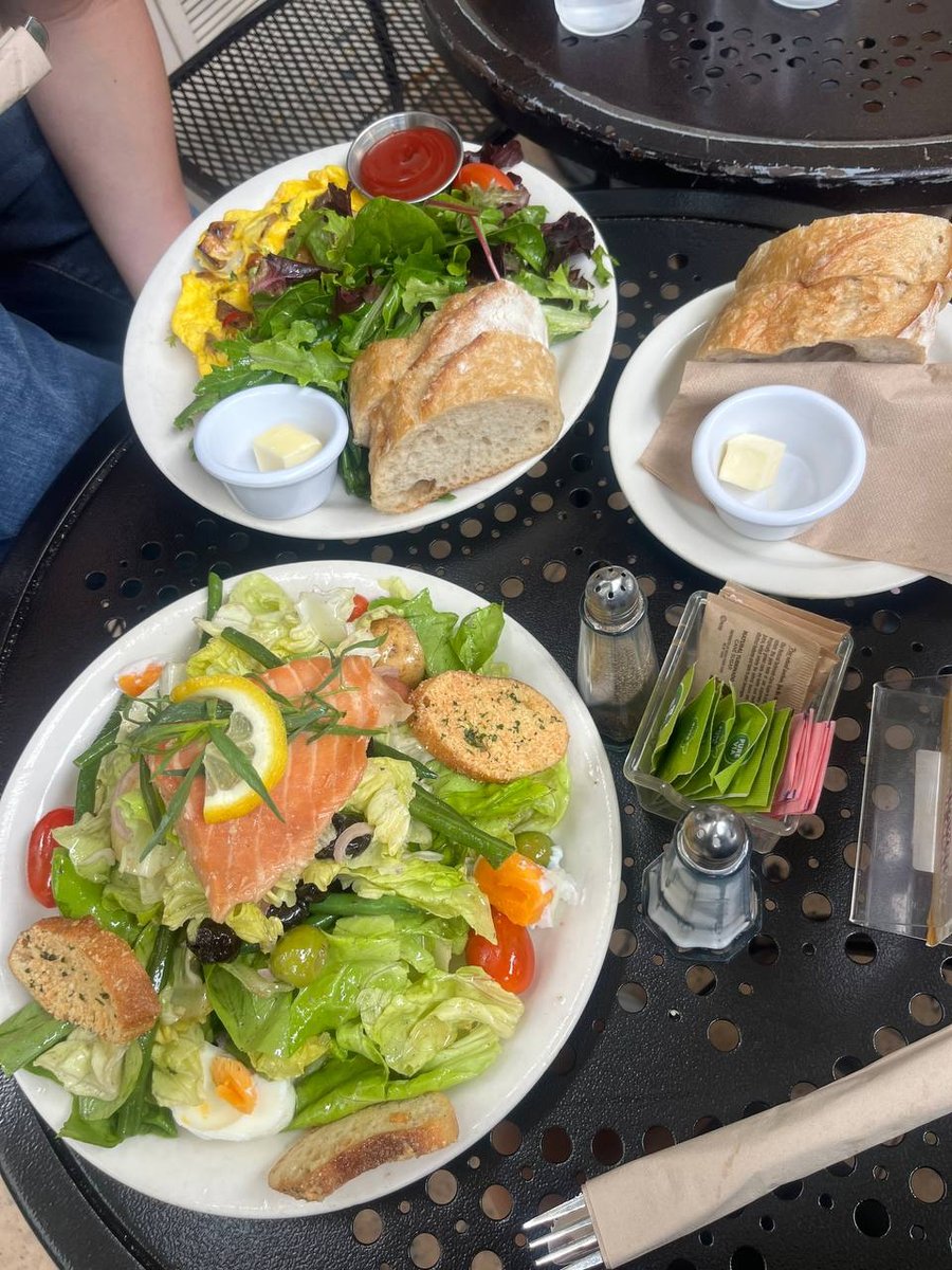 Victor Eats